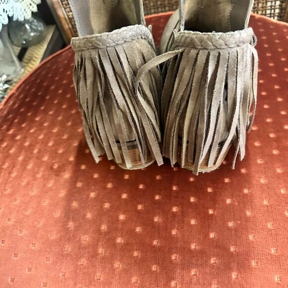 Not Rated ladies 8.5 tan Braxton fringe boots - Picture 6 of 7